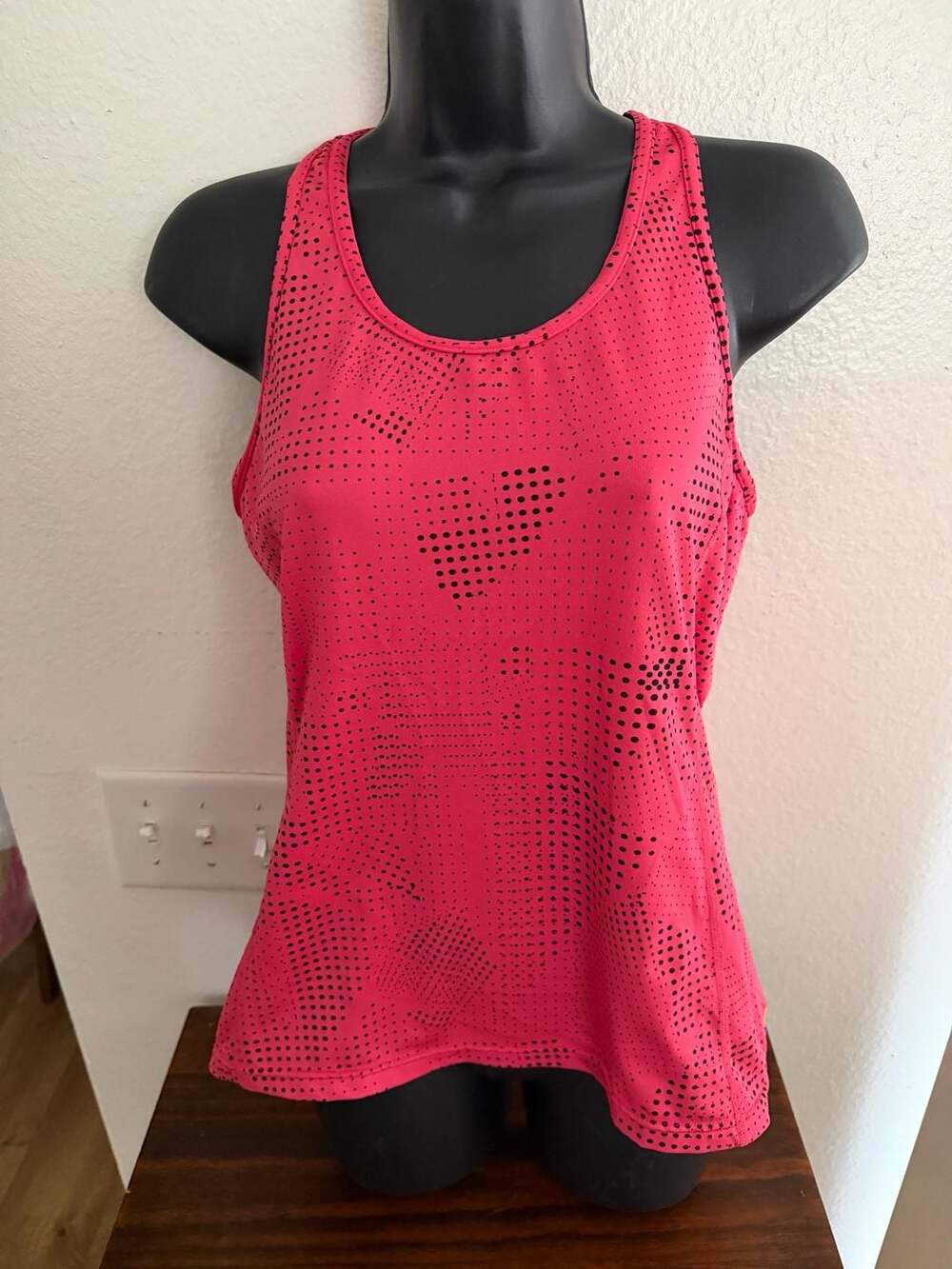 Lucy Active Tank Top Size M Pink Black Dotted Racerback Women's